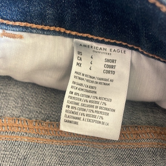 American Eagle Outfitters Women's Blue Distressed Jeans - Picture 3 of 4